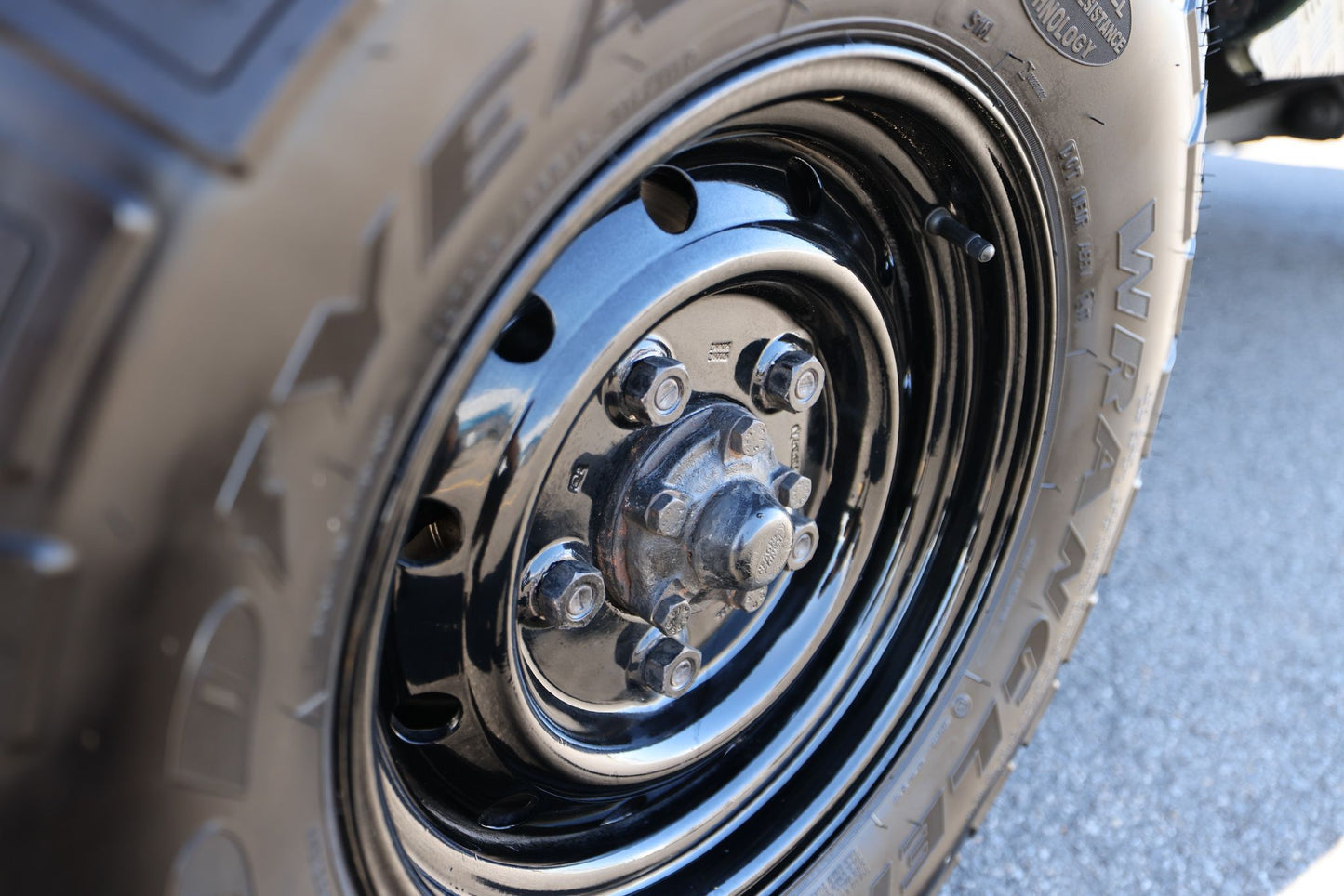 SOLD - LAND ROVER DEFENDER 110 1999 TD5