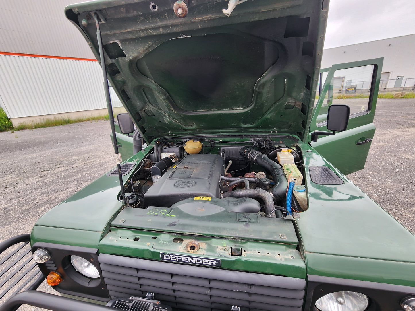 LAND ROVER DEFENDER 130 2001