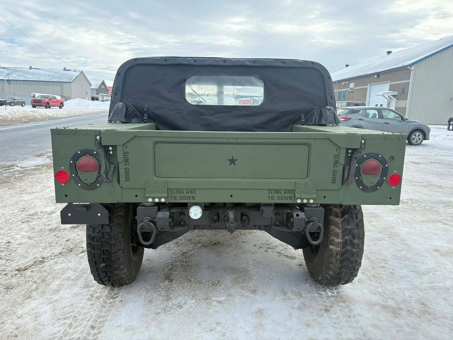 VENDU - AM GENERAL HUMVEE M1123