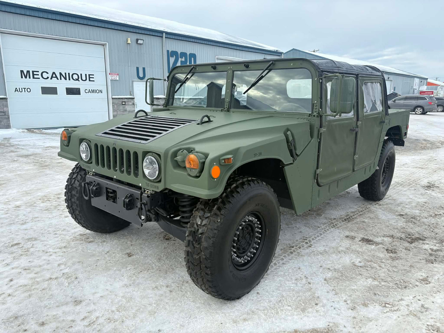 VENDU - AM GENERAL HUMVEE M1123